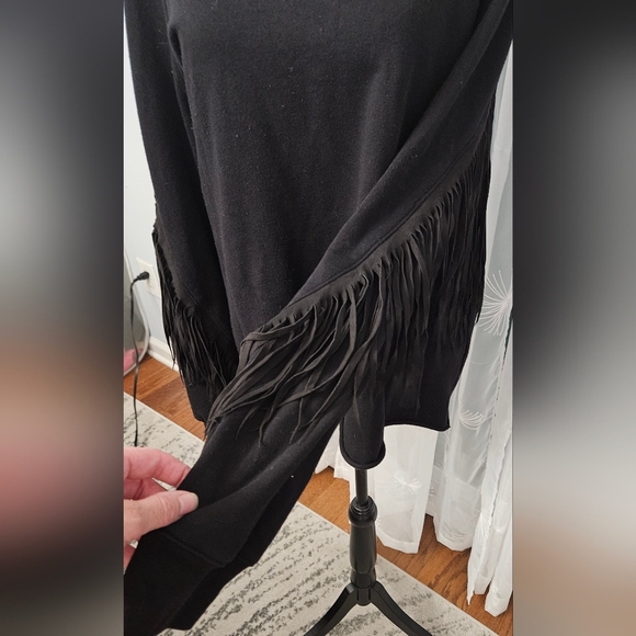 BLK DNM Womens Fringe Sweatshirt - Picture 11 of 12